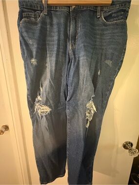 Old Navy Distressed Blue Jeans - Classic Ripped Denim
